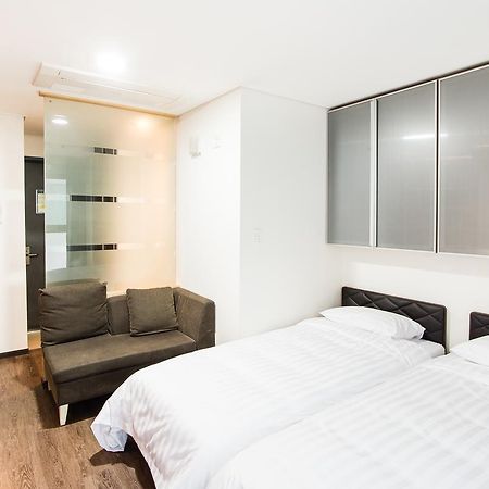 Hotel Arinus Shinchon โซล ภายนอก รูปภาพ