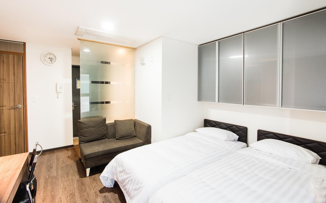 Hotel Arinus Shinchon โซล ภายนอก รูปภาพ