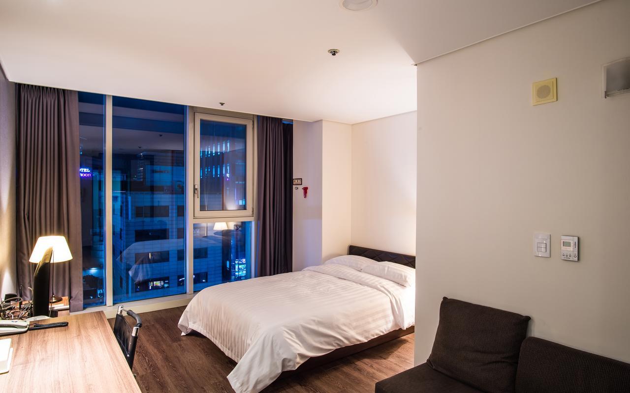 Hotel Arinus Shinchon โซล ภายนอก รูปภาพ