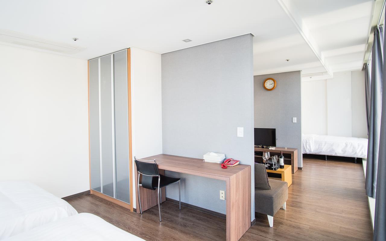 Hotel Arinus Shinchon โซล ภายนอก รูปภาพ