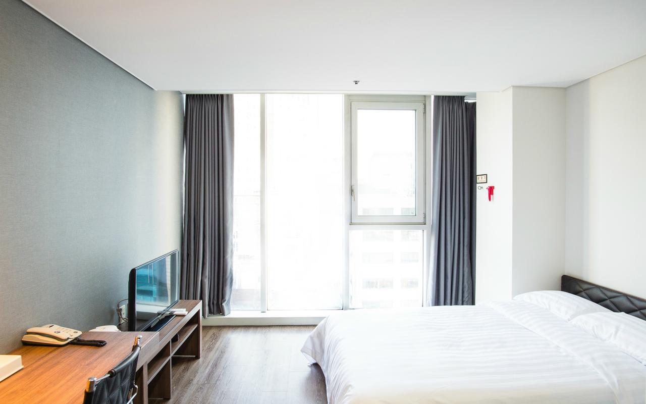 Hotel Arinus Shinchon โซล ภายนอก รูปภาพ