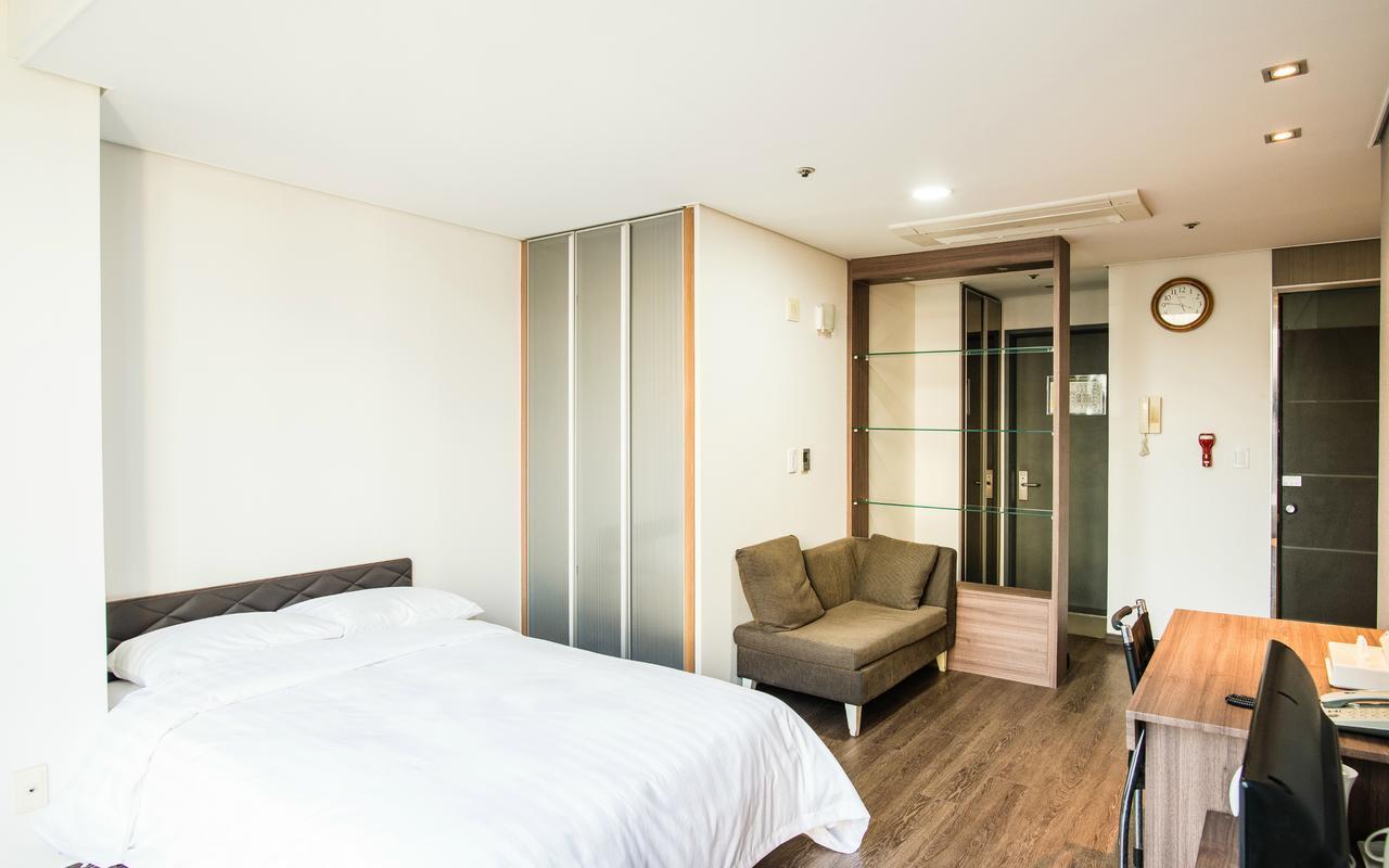 Hotel Arinus Shinchon โซล ภายนอก รูปภาพ