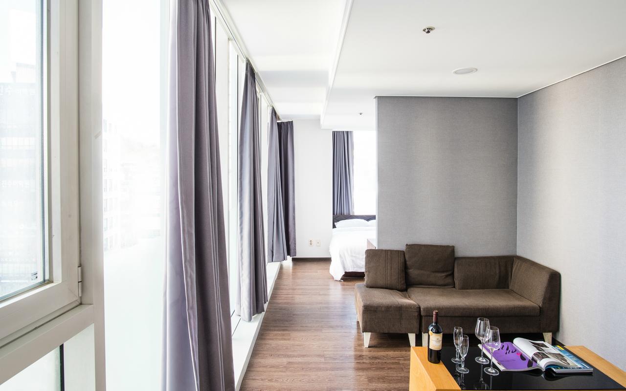Hotel Arinus Shinchon โซล ภายนอก รูปภาพ
